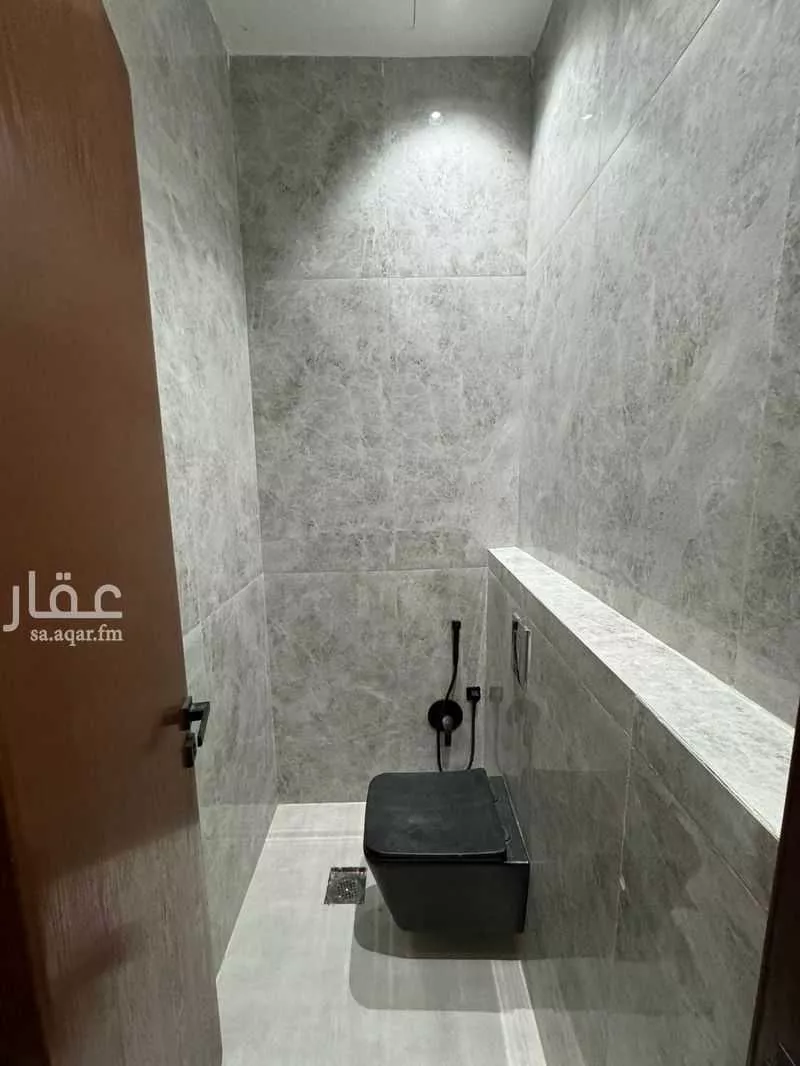 عمارة 237 م² في الشرق 22