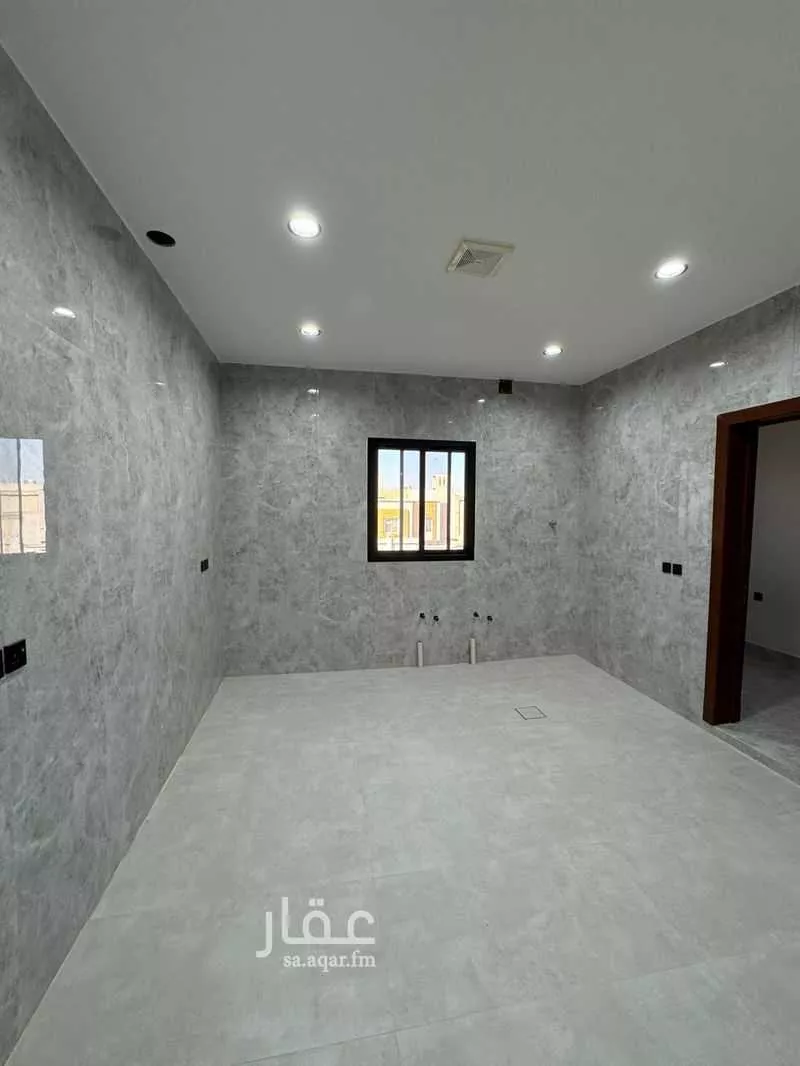 عمارة 237 م² في الشرق 28