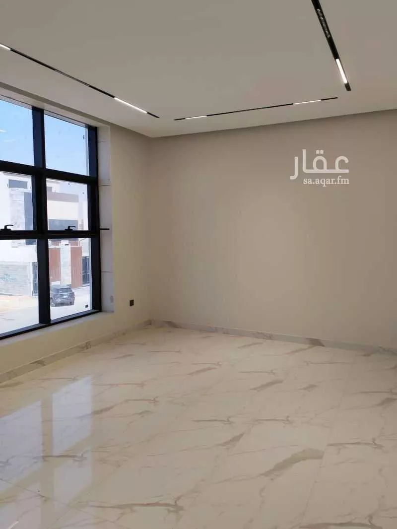 188 sqm building in Ash Sharq 13