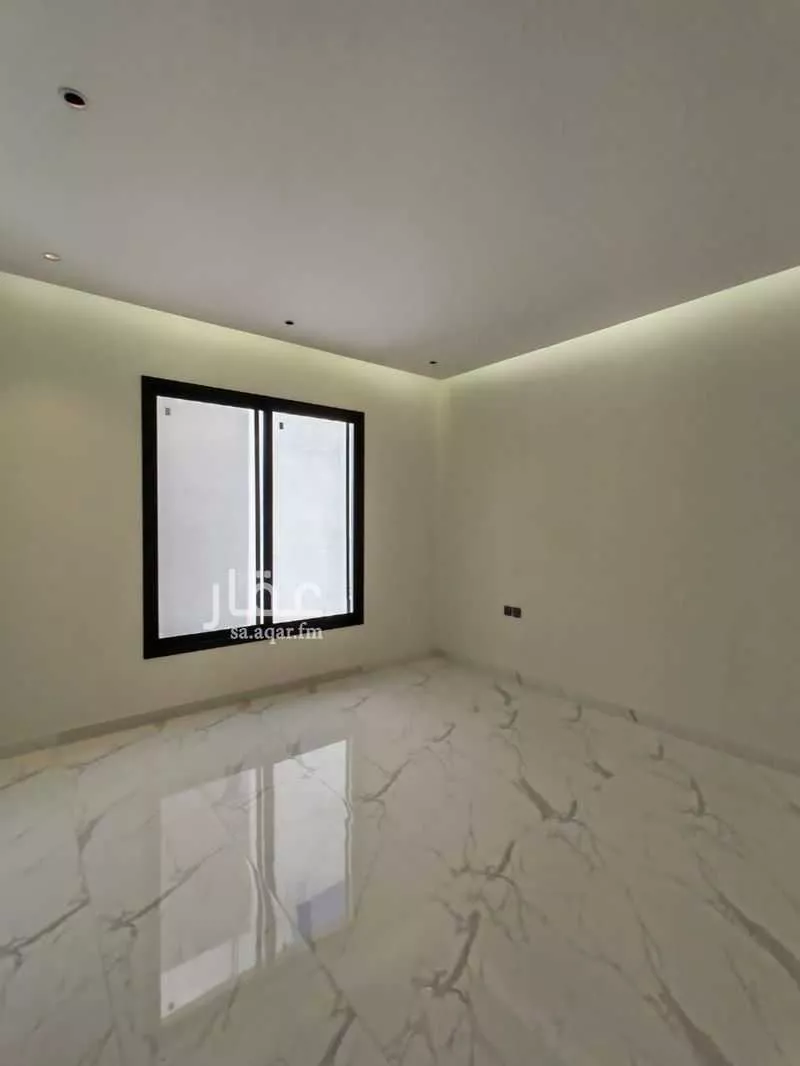 188 sqm building in Ash Sharq 14