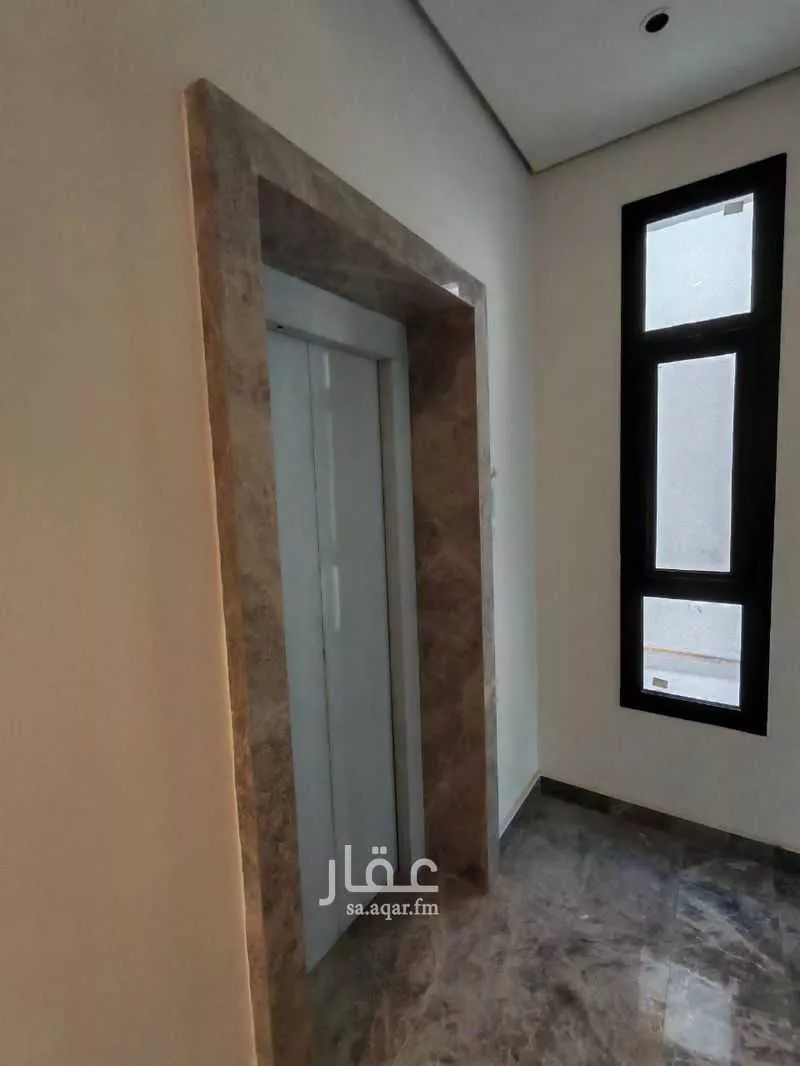 188 sqm building in Ash Sharq 6