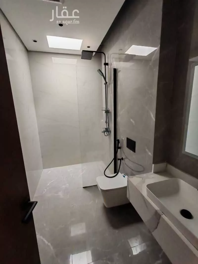 188 sqm building in Ash Sharq 9