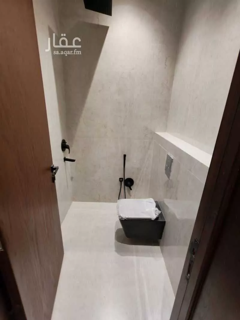 عمارة 205 م² في الشرق 13