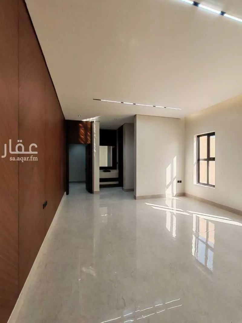 عمارة 205 م² في الشرق 17