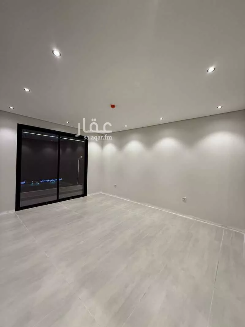عمارة 193 م² في الرمال 7