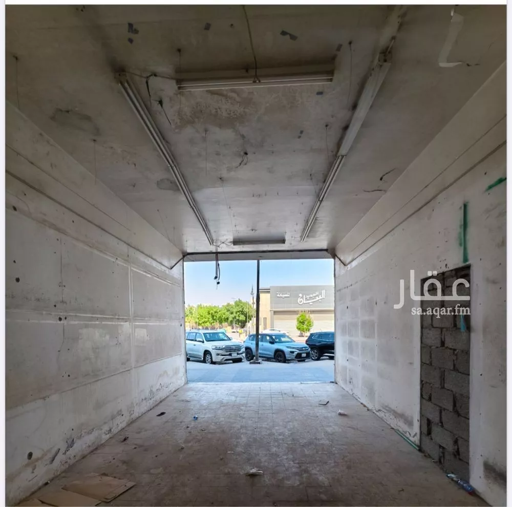 40 sqm shop in King Fahd 2