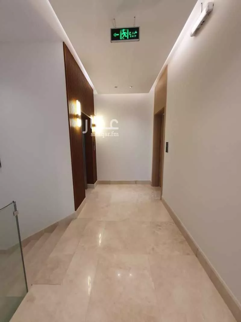 عمارة 1063 م² في الملقا 14