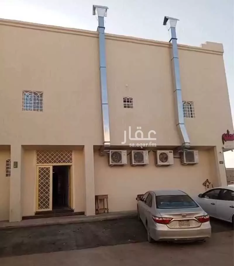 عمارة 702 م² في الخليج 6
