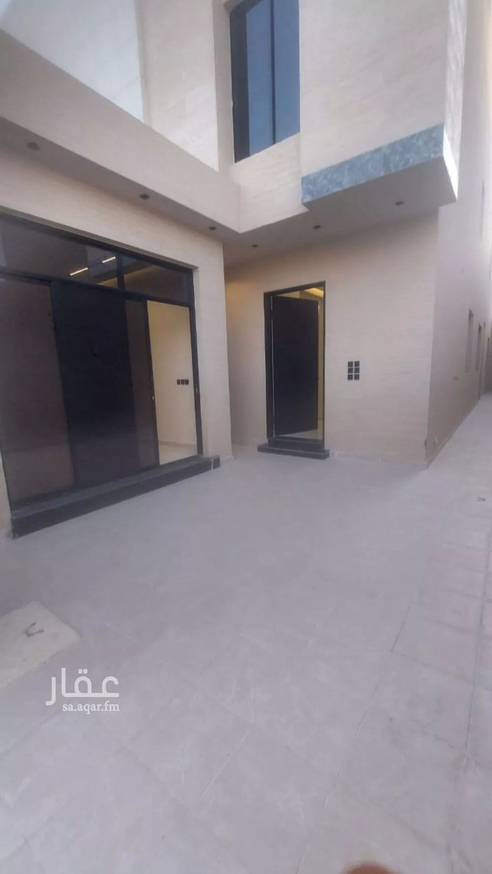 عمارة 174 م² في الشرق 17