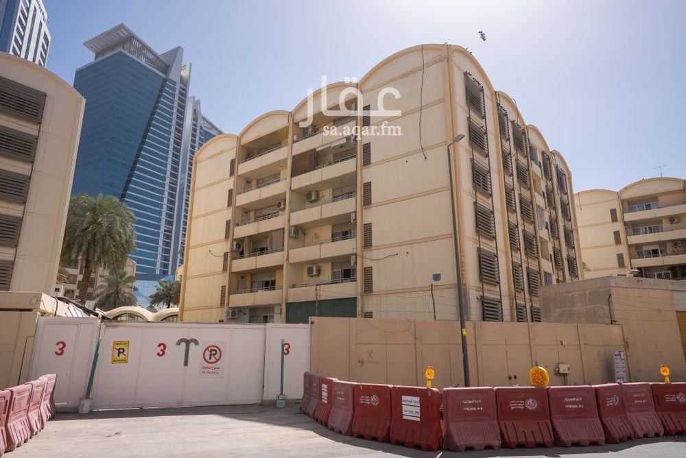 70 bedroom building in Al Olaya, Riyadh 3