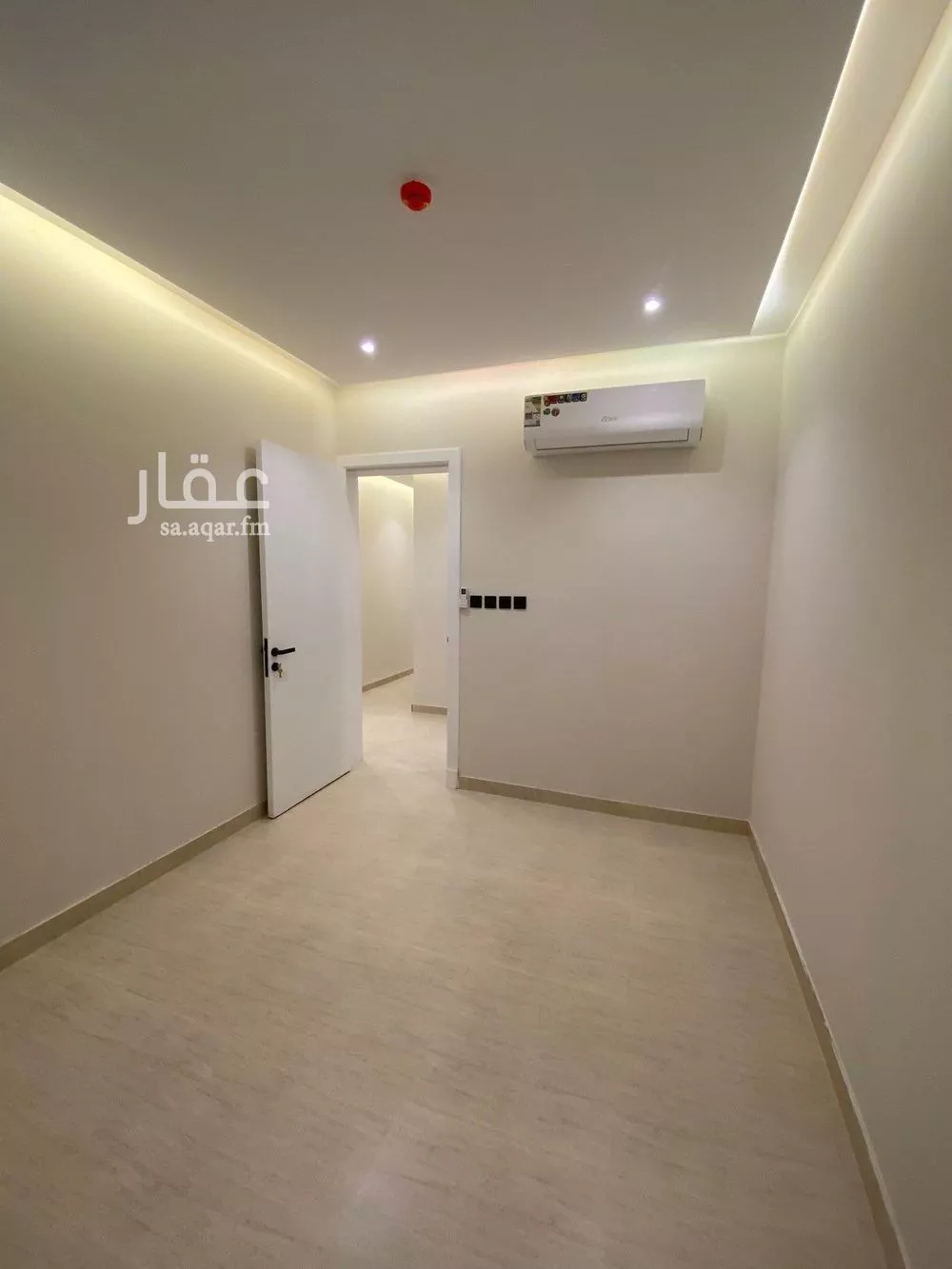 840 sqm building in Dhahrat Laban 12
