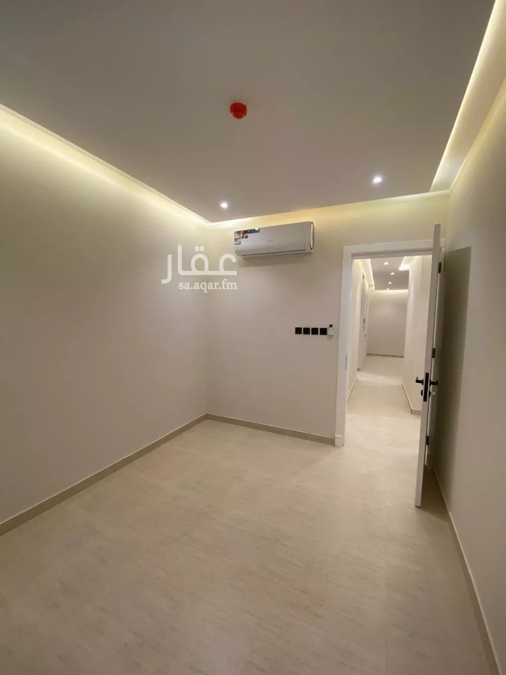 840 sqm building in Dhahrat Laban 10