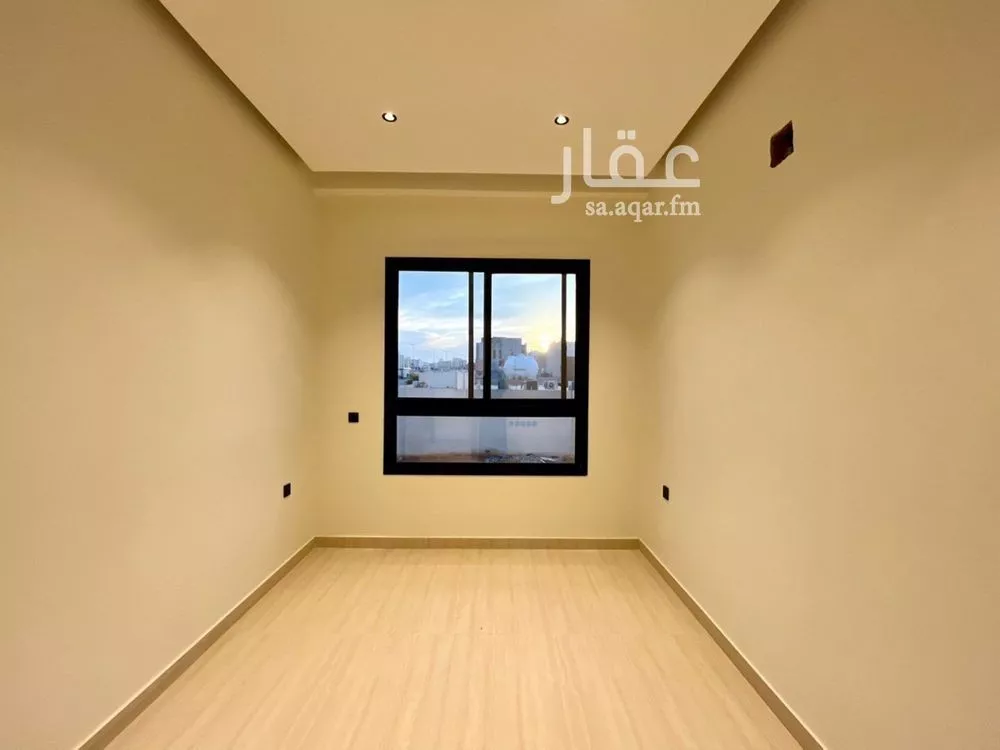 عمارة 400 م² في المهدية 17