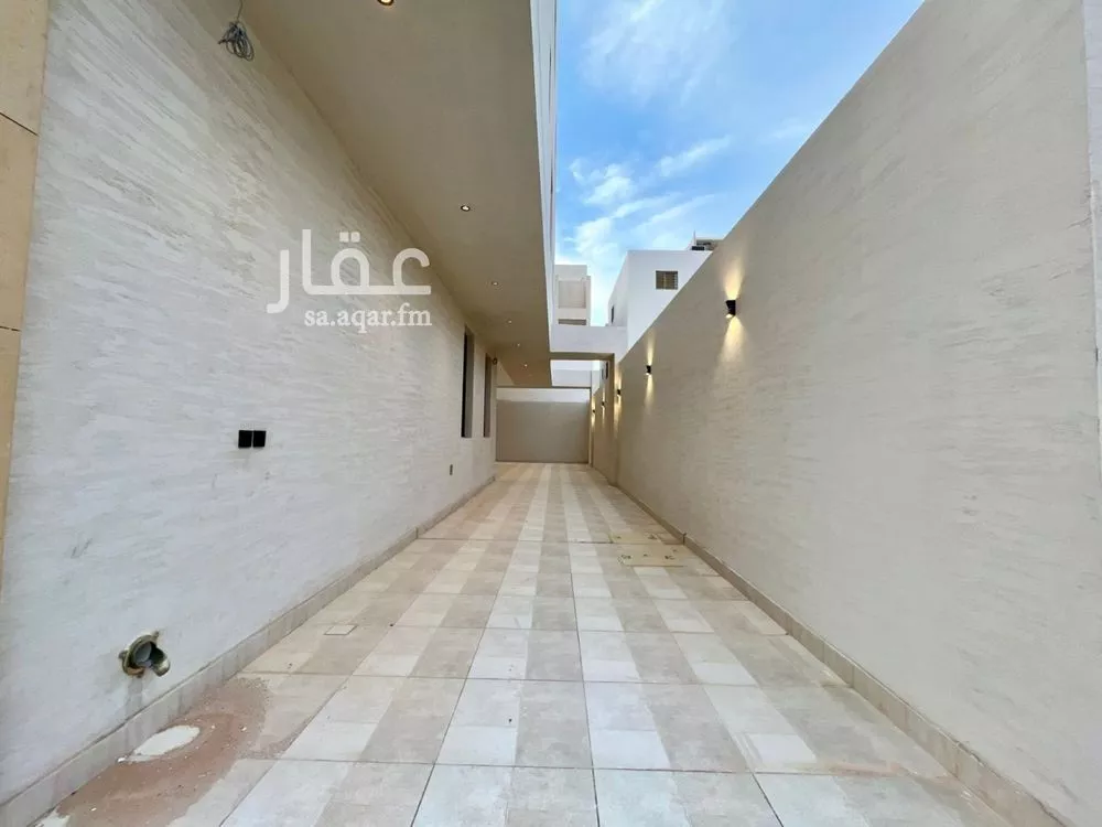 عمارة 400 م² في المهدية 4