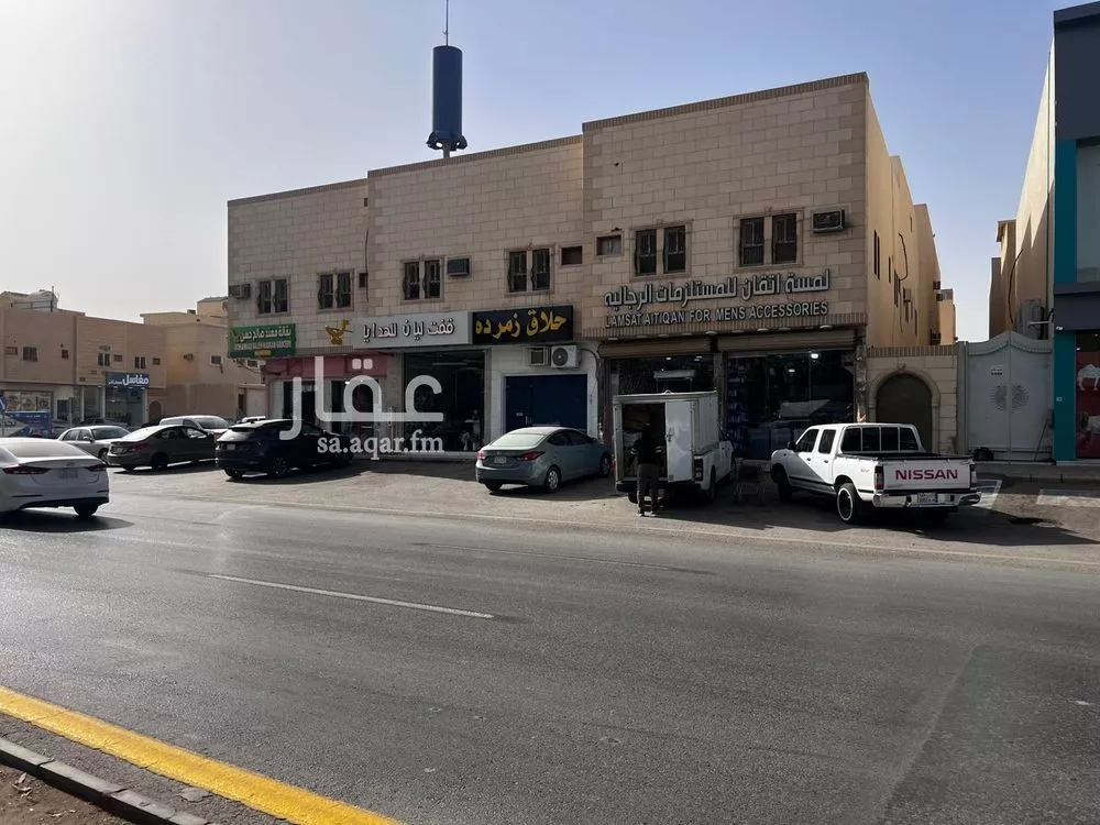 877 sqm building in Al Hazm 6