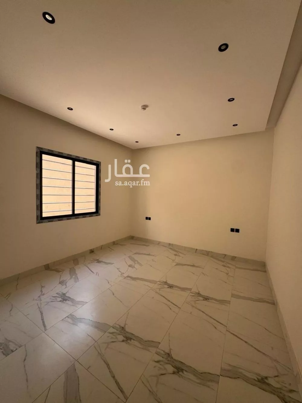 عمارة 1326 م² في القادسية 21