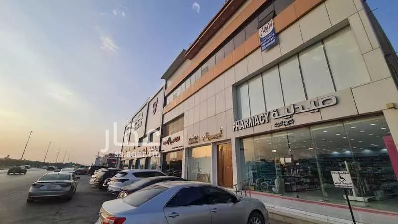 محل 500 م² في العريجاء الغربية 17