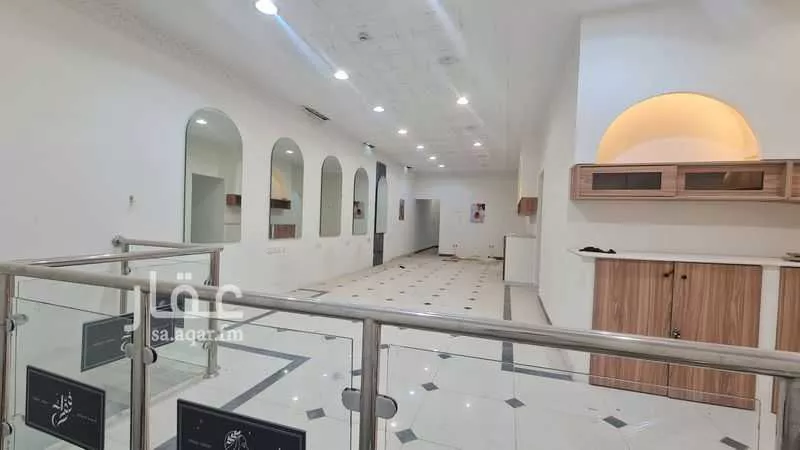 محل 500 م² في العريجاء الغربية 6