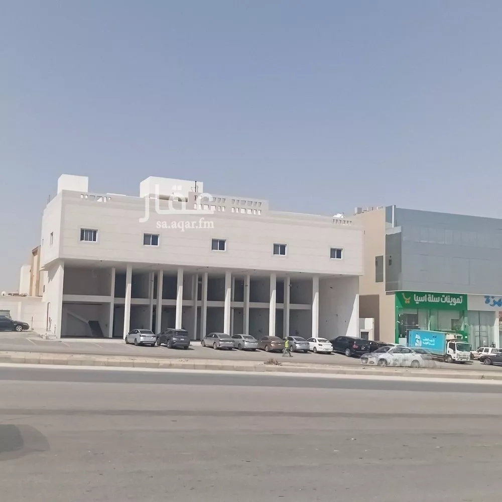 1137 sqm shop in Al Narjis 7