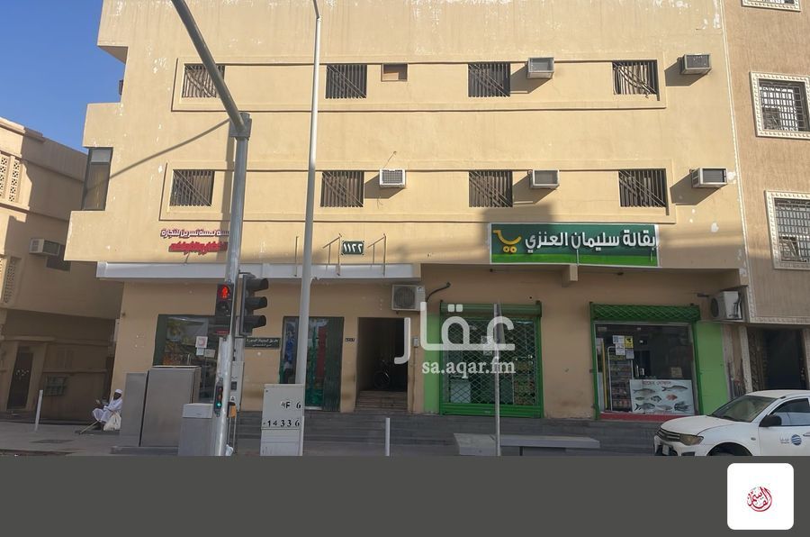 42 bedroom building in Al Shamisy, Riyadh 3