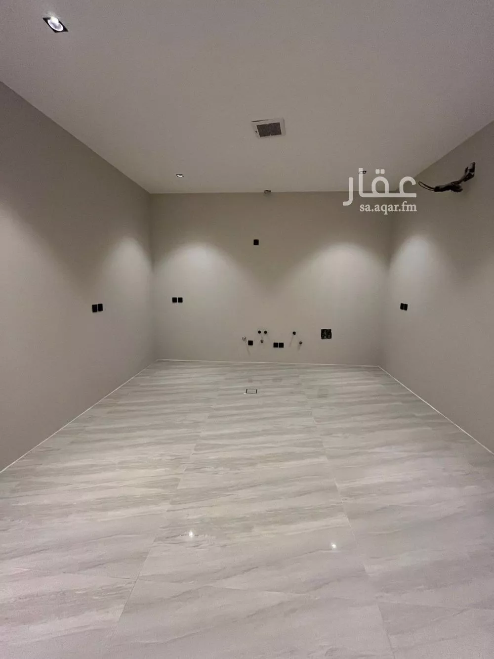 400 sqm building in Al Mahdiyyah 24