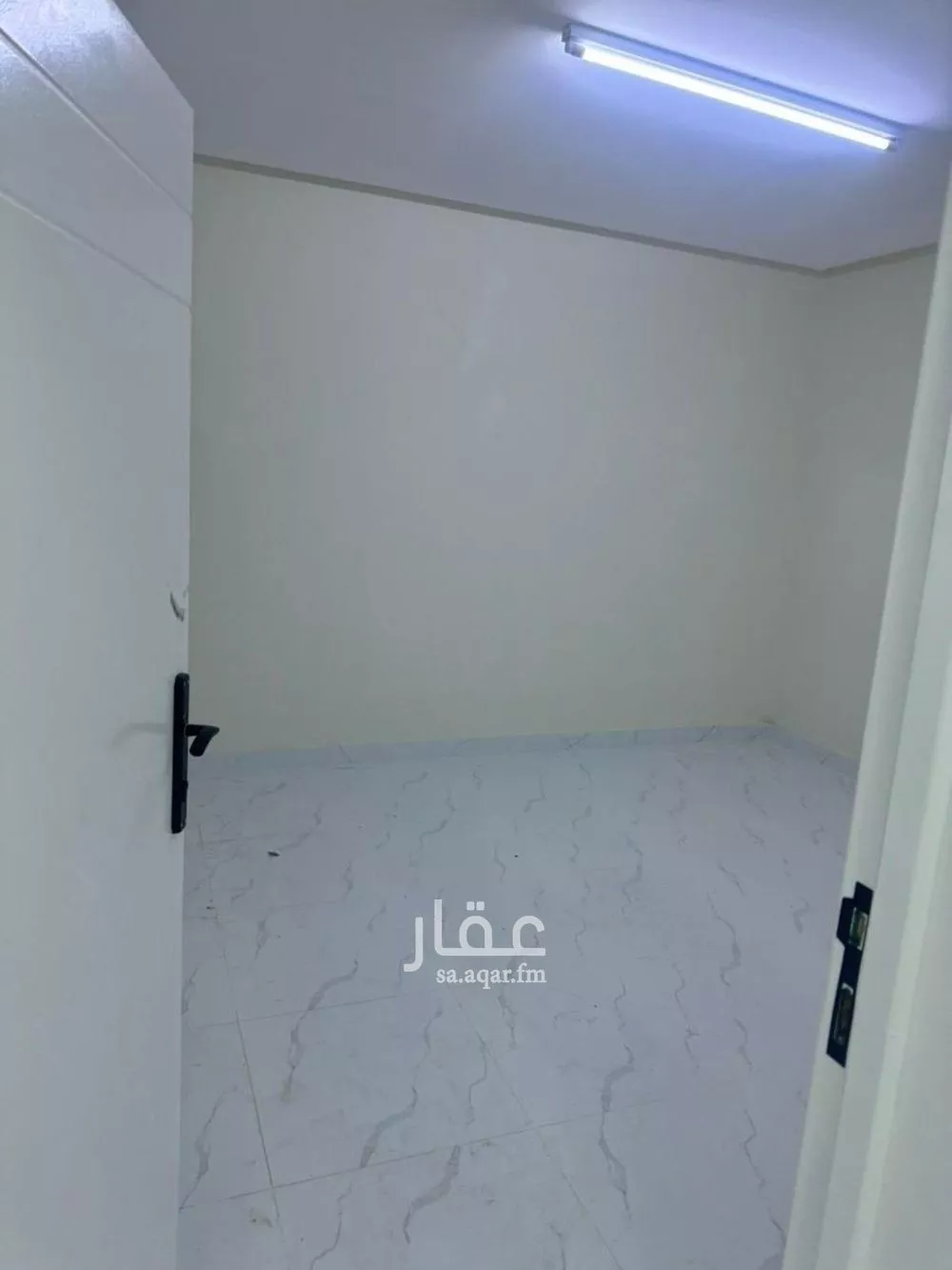 عمارة 156 م² في اليمامة 6