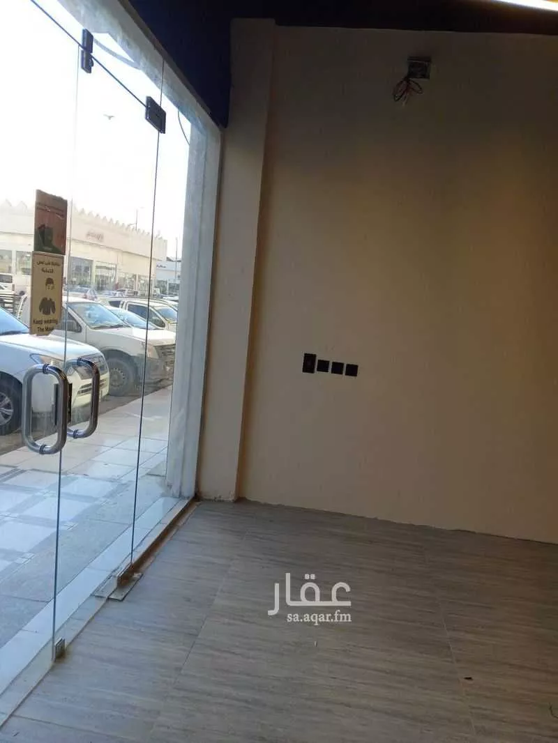 400 sqm shop in Manfuhah 9