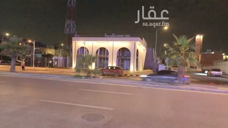 محل 622 م² في العزيزية 4