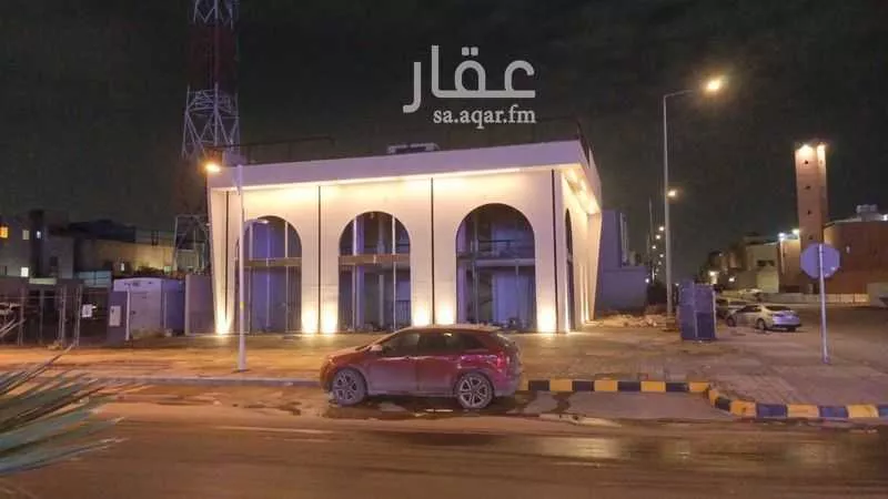 محل 622 م² في العزيزية 9