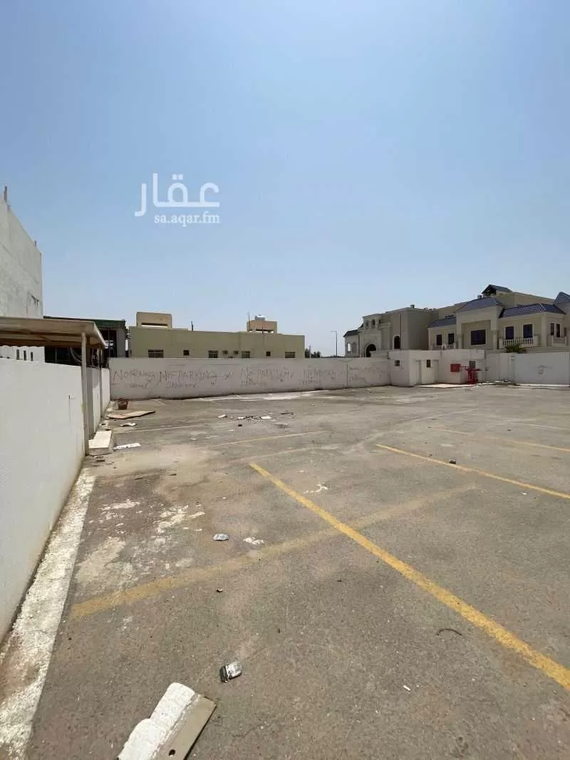 محل 1430 م² في النفل 10