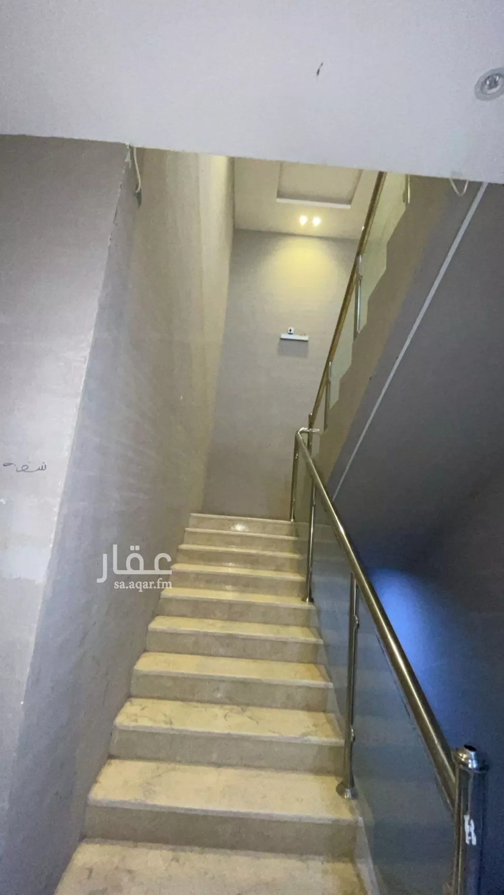 عمارة 671 م² في طويق 8