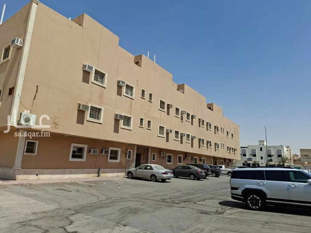 1000 sqm building in Badr 2