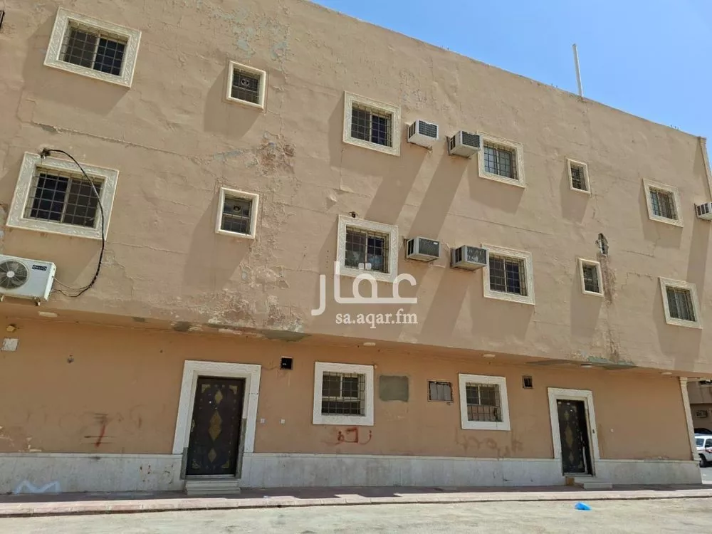1000 sqm building in Badr 4