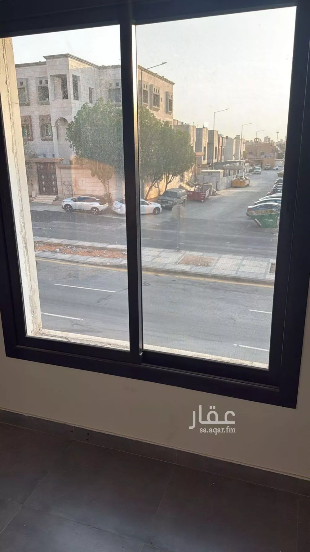 عمارة 625 م² في الملقا 5