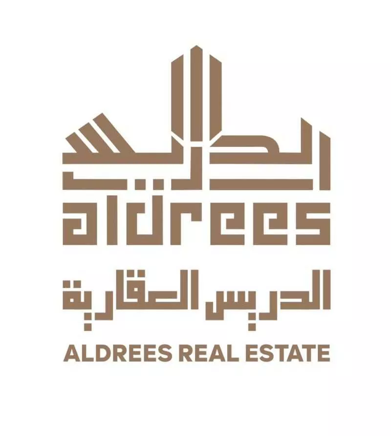 محل 9880 م² في صلاح الدين 7