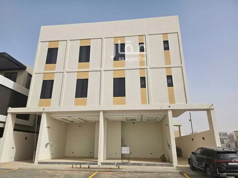 400 sqm shop in Al Mahdiyyah 3