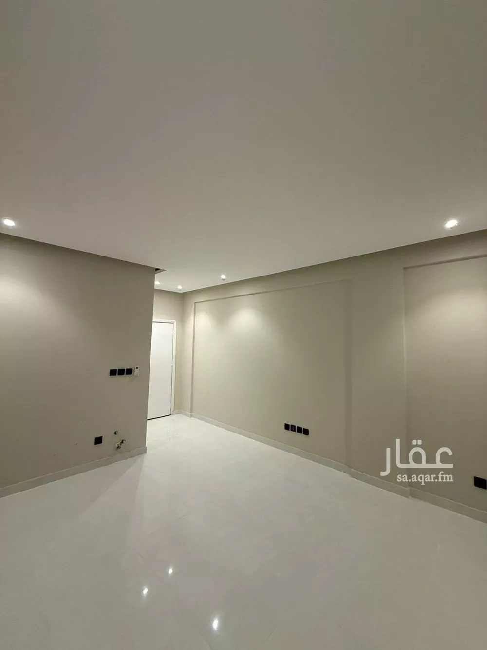 عمارة 400 م² في طويق 6