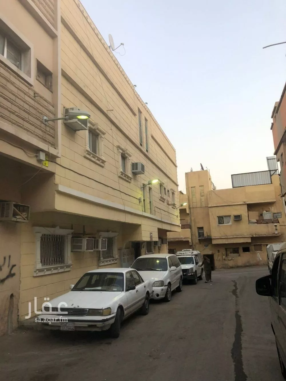 عمارة 270 م² في منفوحة 6