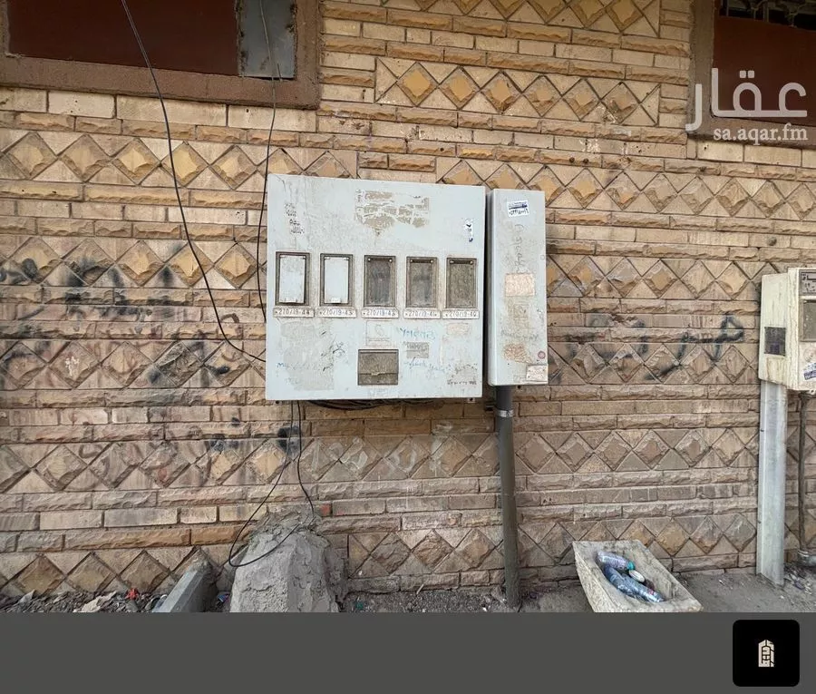 214 sqm building in Al Ud 8