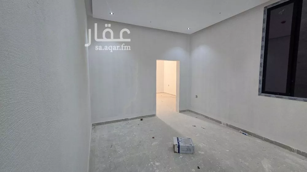 400 sqm building in Al Mahdiyyah 7