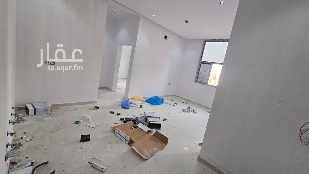 400 sqm building in Al Mahdiyyah 8
