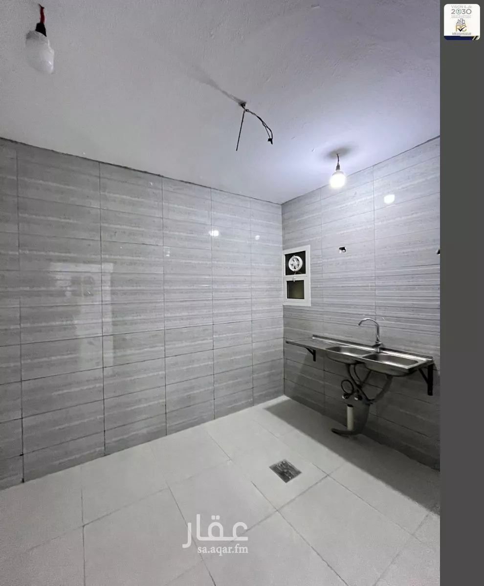 عمارة 239 م² في منفوحة الجديدة 7