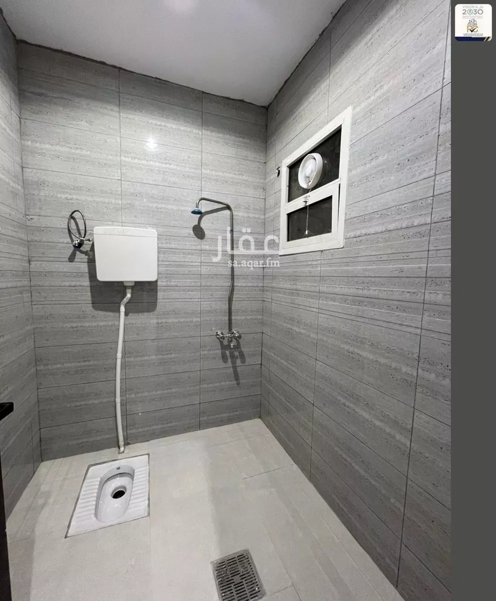 عمارة 239 م² في منفوحة الجديدة 8