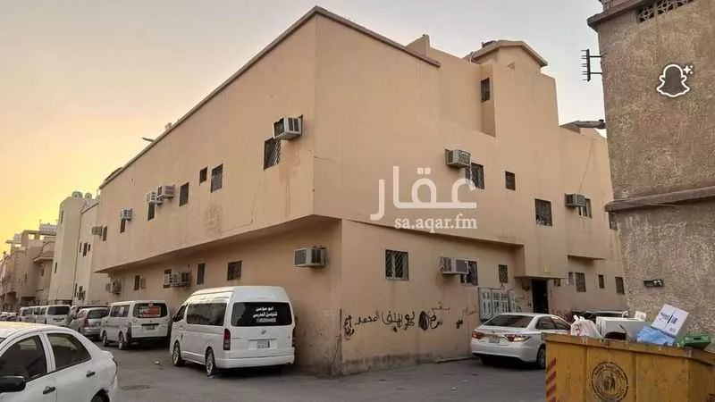 216 sqm building in Al Yamamah 2