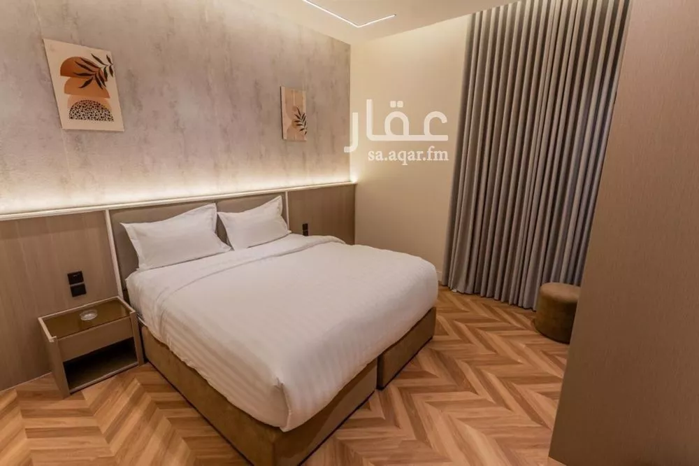 عمارة 1080 م² في العارض 14