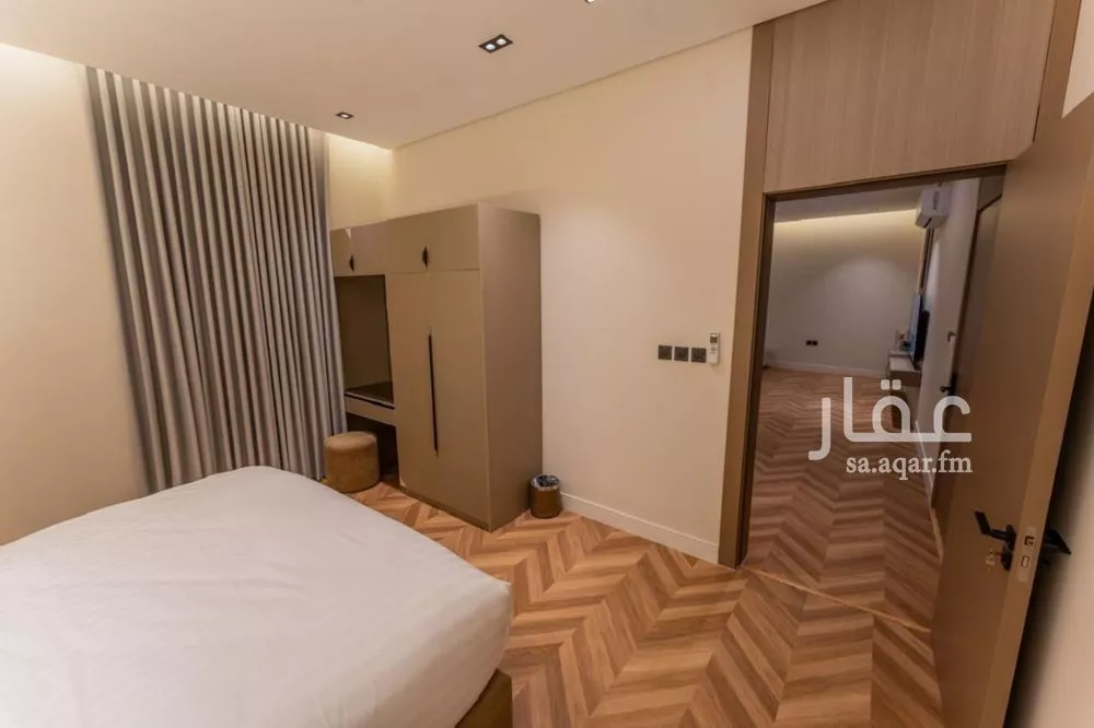 عمارة 1080 م² في العارض 17