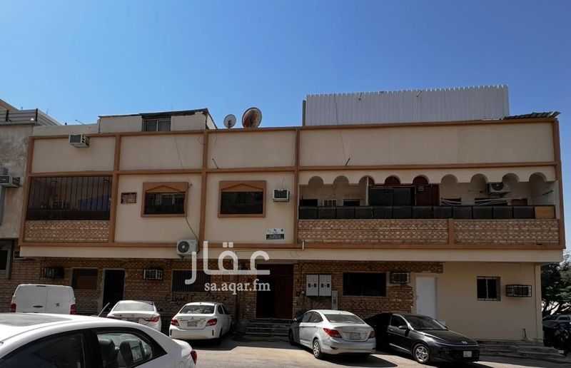 16 bedroom building in Ghubairah, Riyadh 2