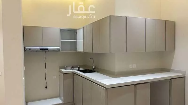 عمارة 622 م² في الملز 3