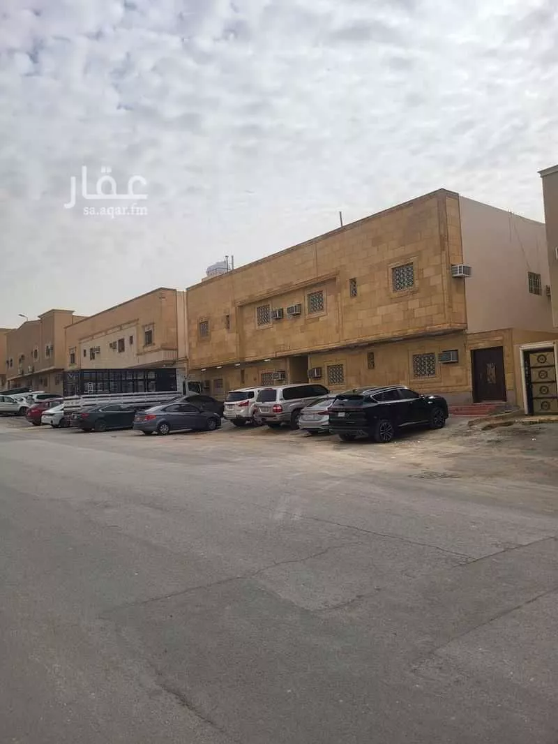 810 sqm building in Al Aziziyah 2