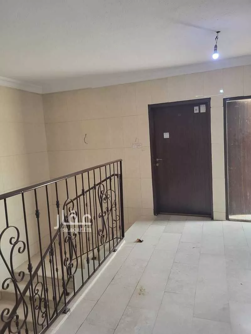 810 sqm building in Al Aziziyah 13